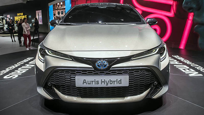 Toyota-Auris-2018-2019-008.jpg